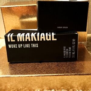 Il Makiage foundation and Kabuki brush